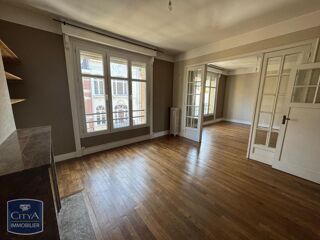 Appartement à louer 3 pièces 79 m²