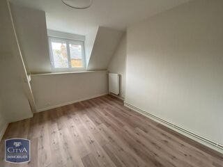  Appartement à louer 3 pièces 79 m²