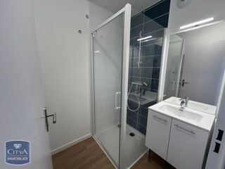  Appartement à louer 2 pièces 37 m²