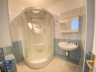  Appartement à louer 4 pièces 85 m²