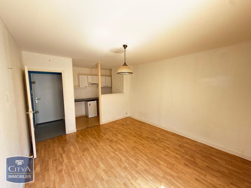 René Bouhier - À LOUER : Appartement deux pièces de 39,1....
