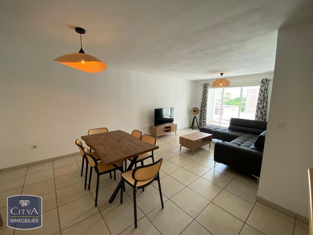 location Appartement - 3 pièce(s) - 74 m² Sainte-Clotilde (97490)
