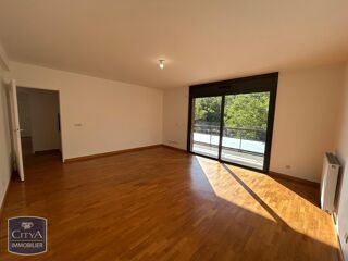  Appartement à louer 4 pièces 103 m²