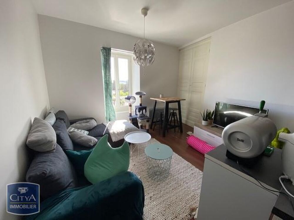 location Appartement - 2 pièce(s) - 37 m² Montpeyroux (63114)
