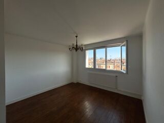  Appartement à louer 3 pièces 53 m²