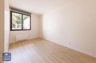  Appartement à louer 4 pièces 87 m²