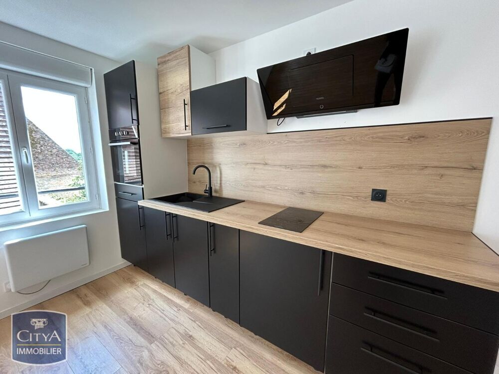 À LOUER : Appartement rénové T2 à Laon, situé au premier....