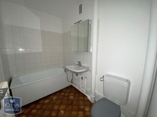  Appartement à louer 1 pièce 34 m²