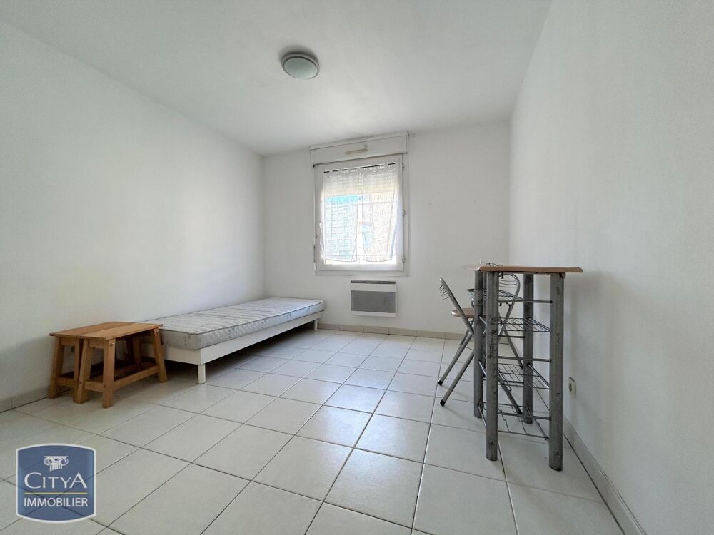 À LOUER : Appartement T1 à Aix-en-Provence, situé dans u....