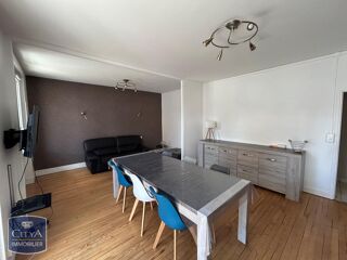  Appartement à louer 4 pièces 81 m²