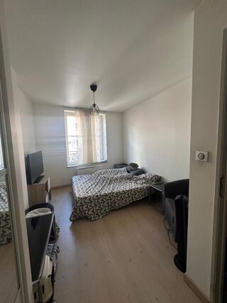  Appartement à louer 3 pièces 56 m²