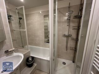  Appartement à louer 4 pièces 68 m²