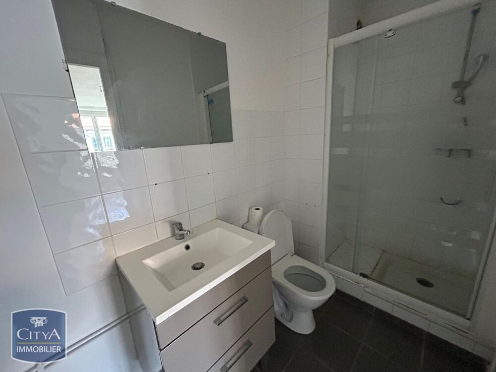 Préfecture - Quartier Préfecture, T2 de 64,87m² situé au....