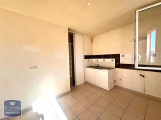  Appartement à louer 3 pièces 65 m²