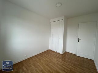  Appartement à louer 4 pièces 70 m²