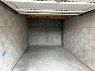  Parking / Garage � louer 
