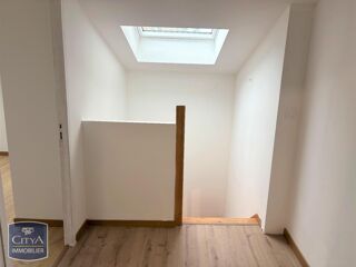  Appartement à louer 3 pièces 51 m²