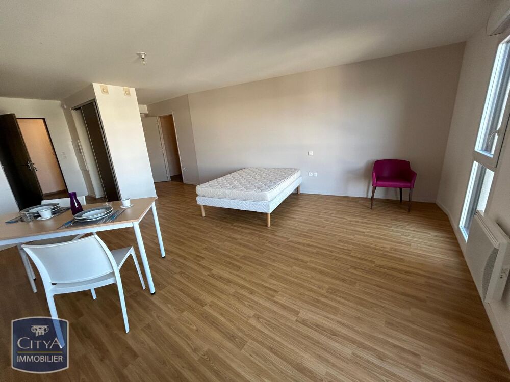 location Appartement - 1 pièce(s) - 42 m² Le Mans (72000)