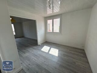  Appartement à louer 4 pièces 68 m²