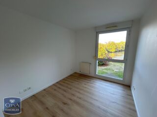  Appartement à louer 3 pièces 65 m²