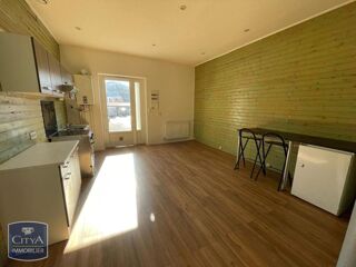  Appartement à louer 4 pièces 122 m²
