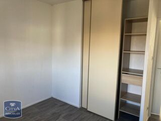  Appartement à louer 3 pièces 75 m²