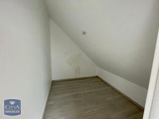  Appartement à louer 2 pièces 55 m²