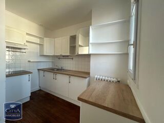  Appartement à louer 3 pièces 77 m²