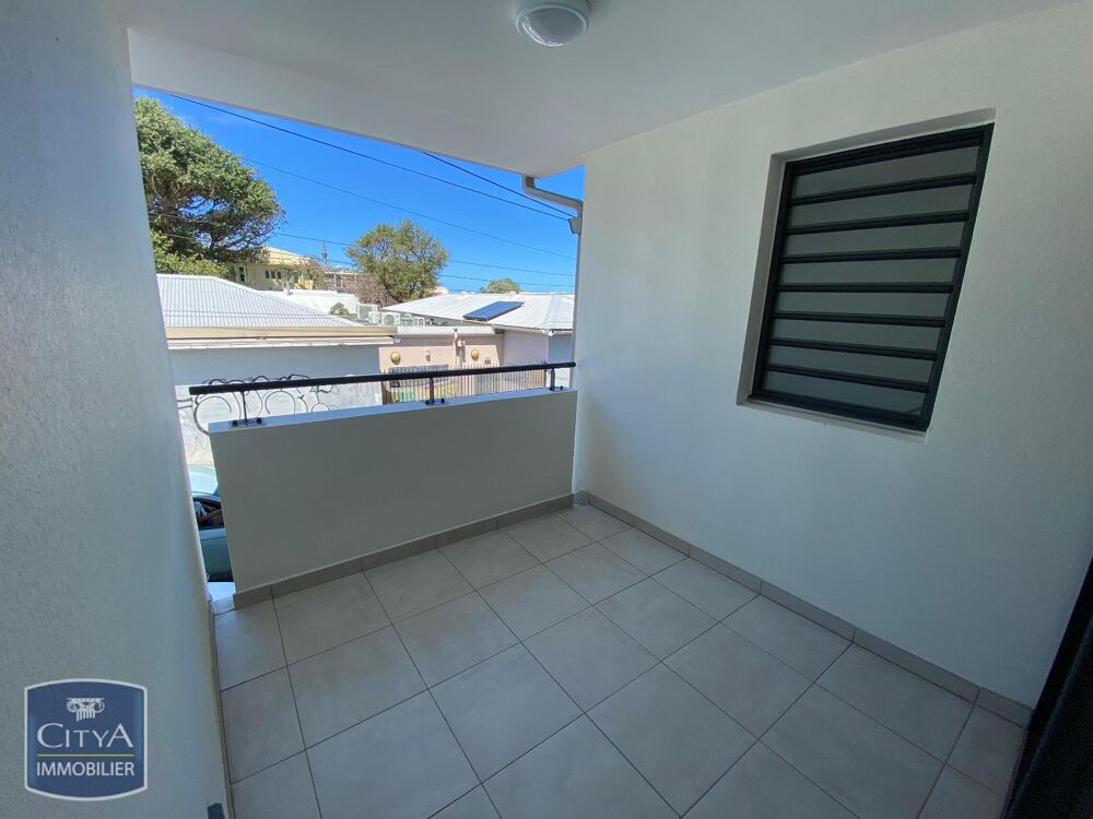 location Appartement - 3 pièce(s) - 62 m² Saint-Pierre (97410)