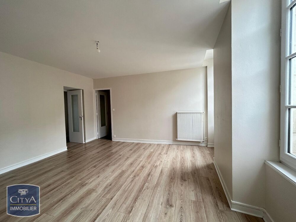 APPARTEMENT T3 - HYPER CENTRE À louer en hyper-centre de....