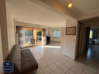  Appartement à louer 4 pièces 94 m²