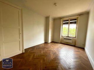  Appartement à louer 2 pièces 54 m²