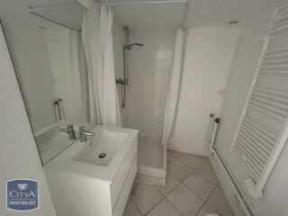  Appartement à louer 2 pièces 30 m²