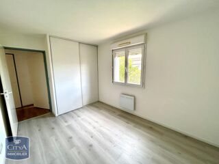  Appartement à louer 3 pièces 65 m²