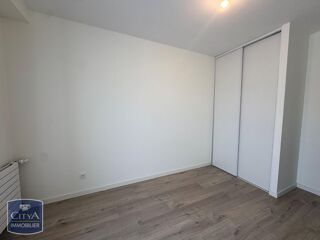  Appartement à louer 3 pièces 64 m²