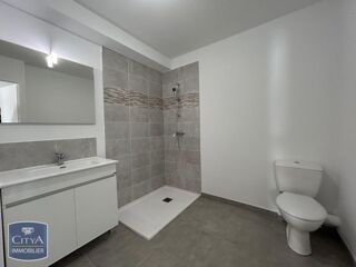  Appartement à louer 2 pièces 43 m²
