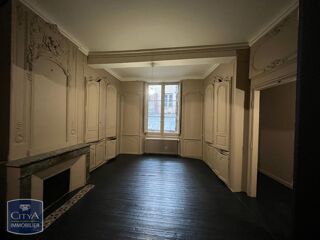  Appartement à louer 2 pièces 83 m²