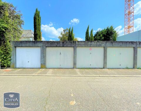  Parking / Garage  louer 14 m