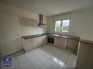  Maison à louer 6 pièces 110 m² Laval