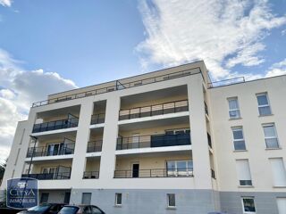  Appartement à louer 3 pièces 64 m²
