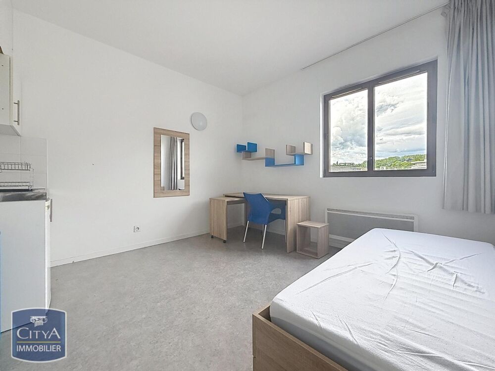 location Appartement - 1 pièce(s) - 18 m² Caluire-et-Cuire (69300)