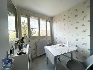  Appartement à louer 3 pièces 76 m²