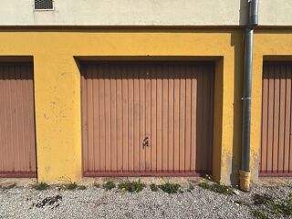  Parking / Garage � louer 15 m� Audincourt