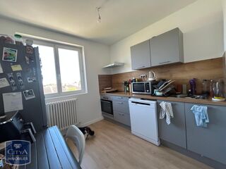  Appartement à louer 4 pièces 70 m²