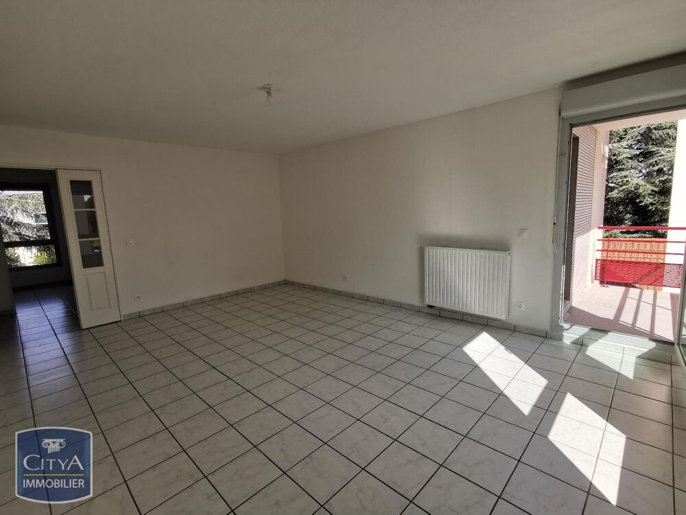 À LOUER : Appartement T4 à Villefranche-sur-Saône, 69400....