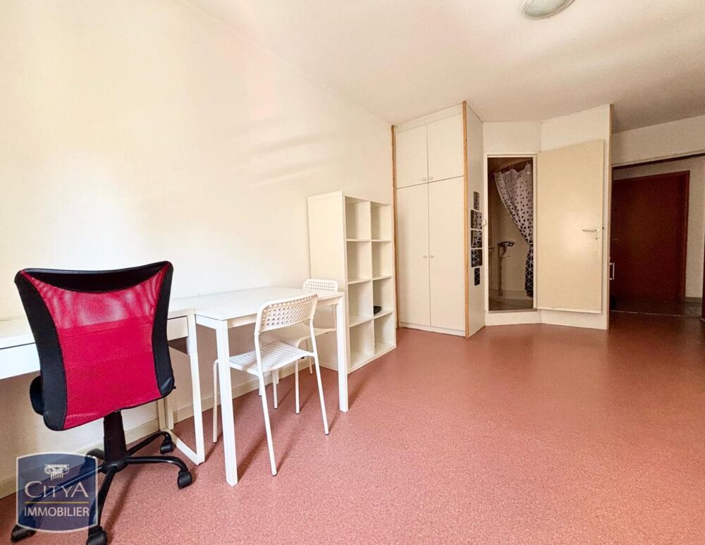 À LOUER : Appartement T1 situé à Nîmes, dans le quartier....