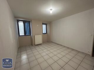  Appartement à louer 3 pièces 73 m²