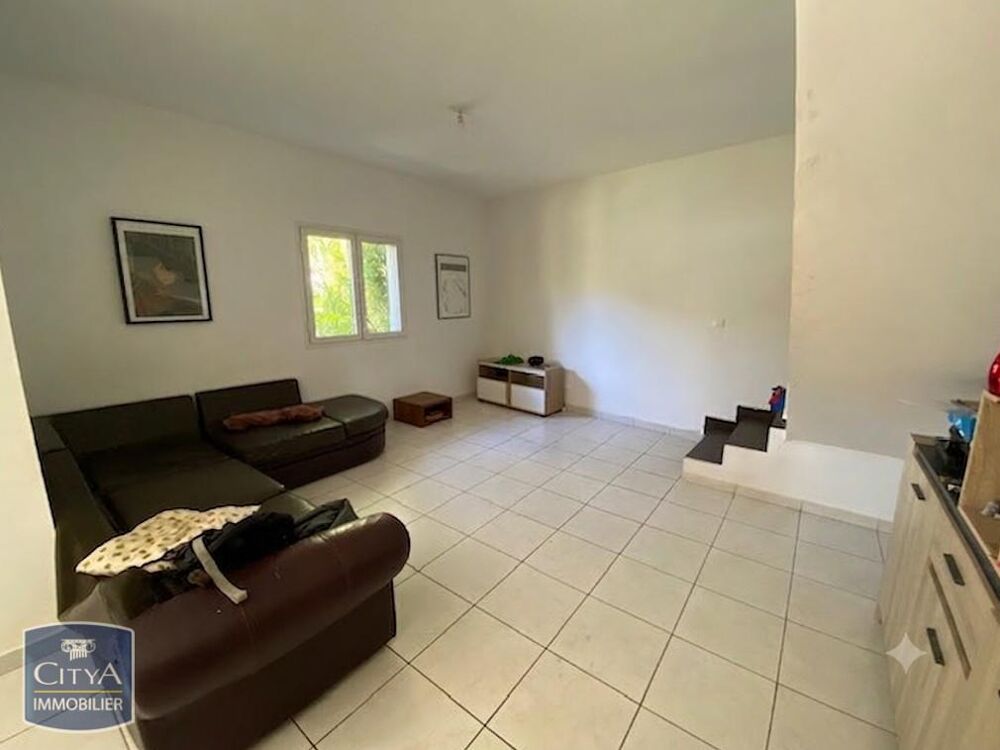 À LOUER : Maison T5 située à Ravine des Cabris, dans le ....