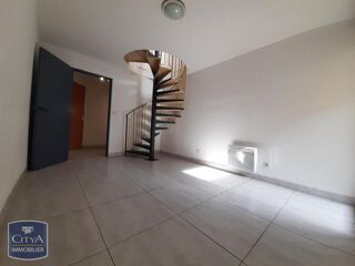  Appartement à louer 2 pièces 32 m²