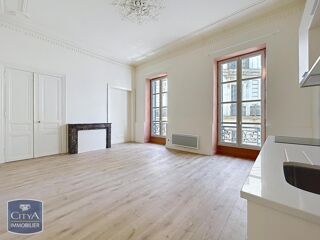  Appartement à louer 2 pièces 39 m²